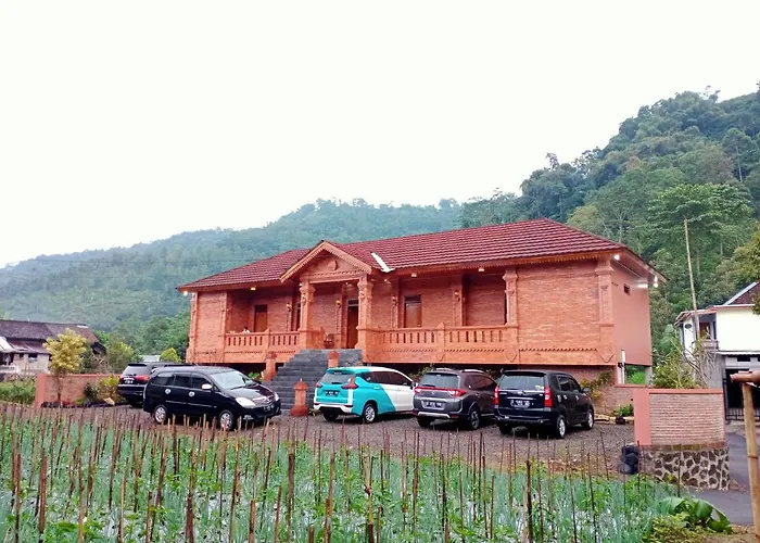 Villa Pringgitan Tawangmangu